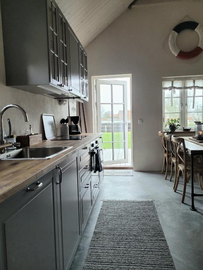 Villa Litet Hus I Mysig By Naera Havet Ystad Esterno foto