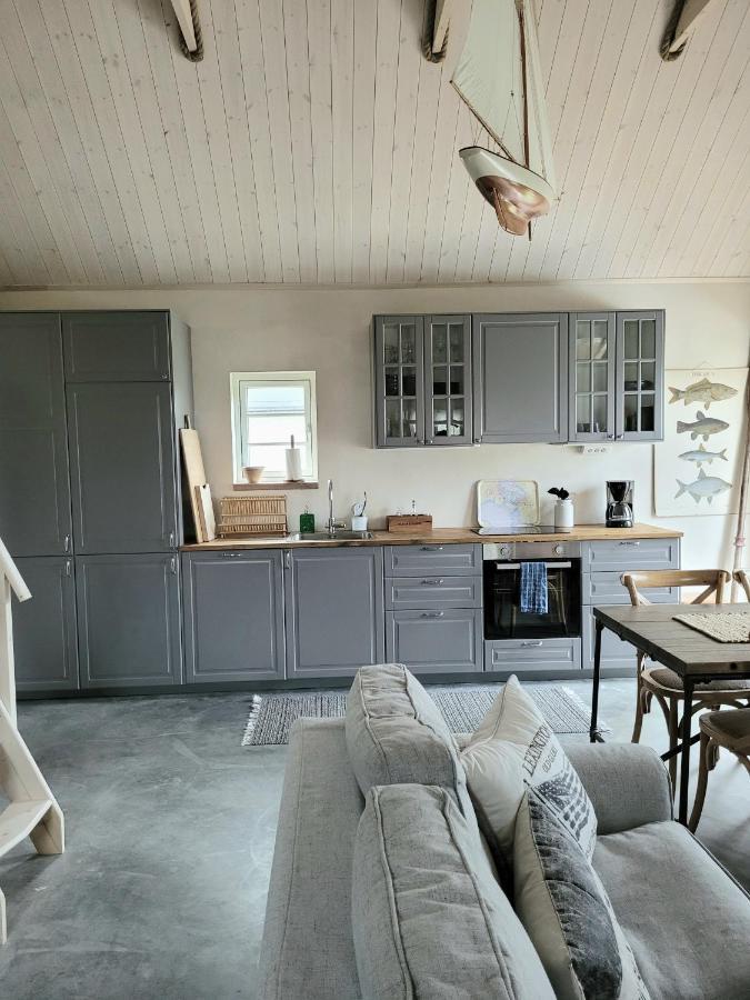 Villa Litet Hus I Mysig By Naera Havet Ystad Esterno foto