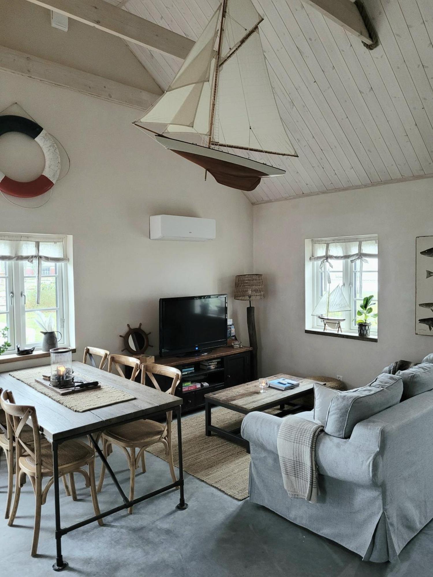 Villa Litet Hus I Mysig By Naera Havet Ystad Esterno foto