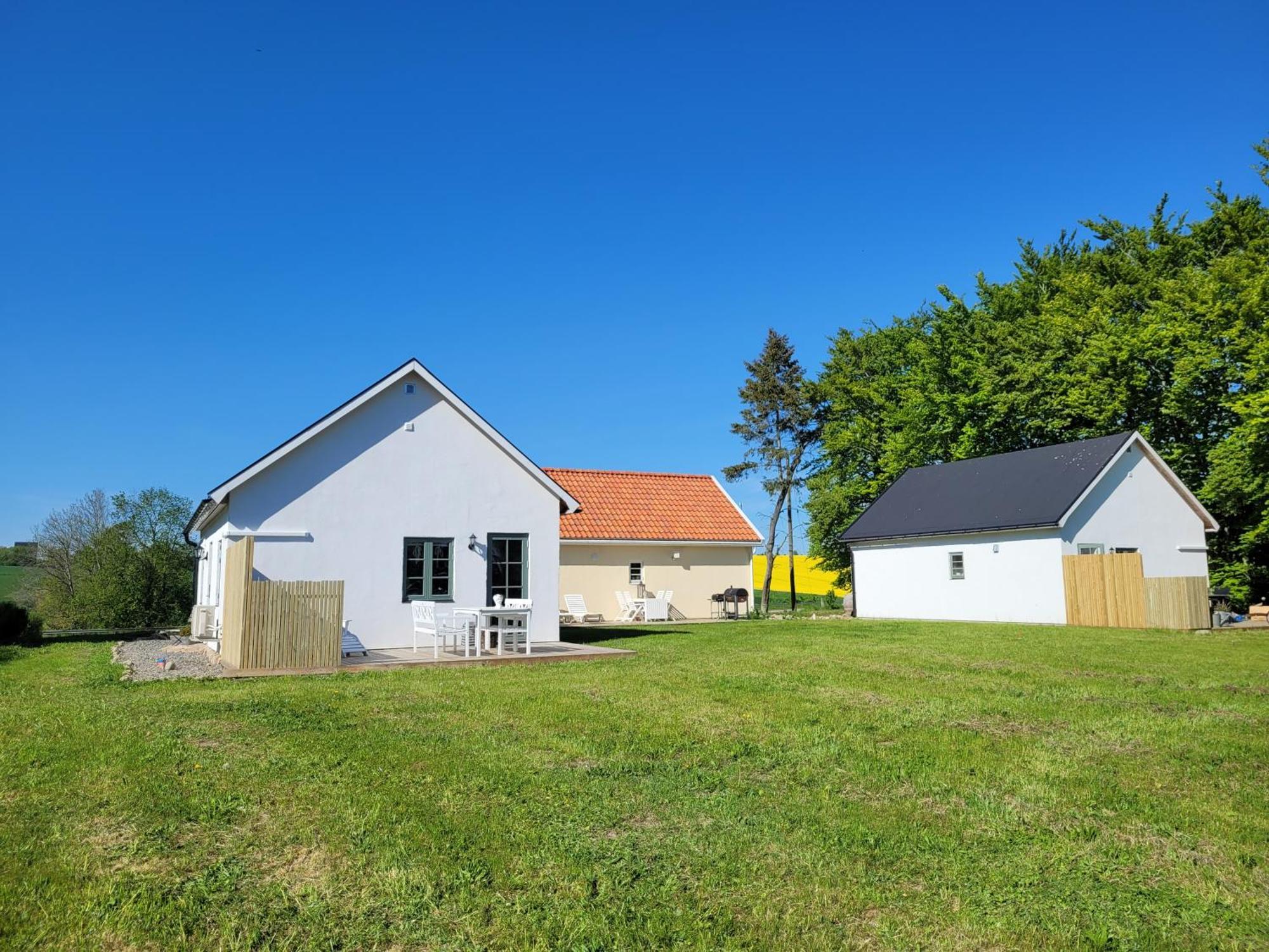 Villa Litet Hus I Mysig By Naera Havet Ystad Esterno foto