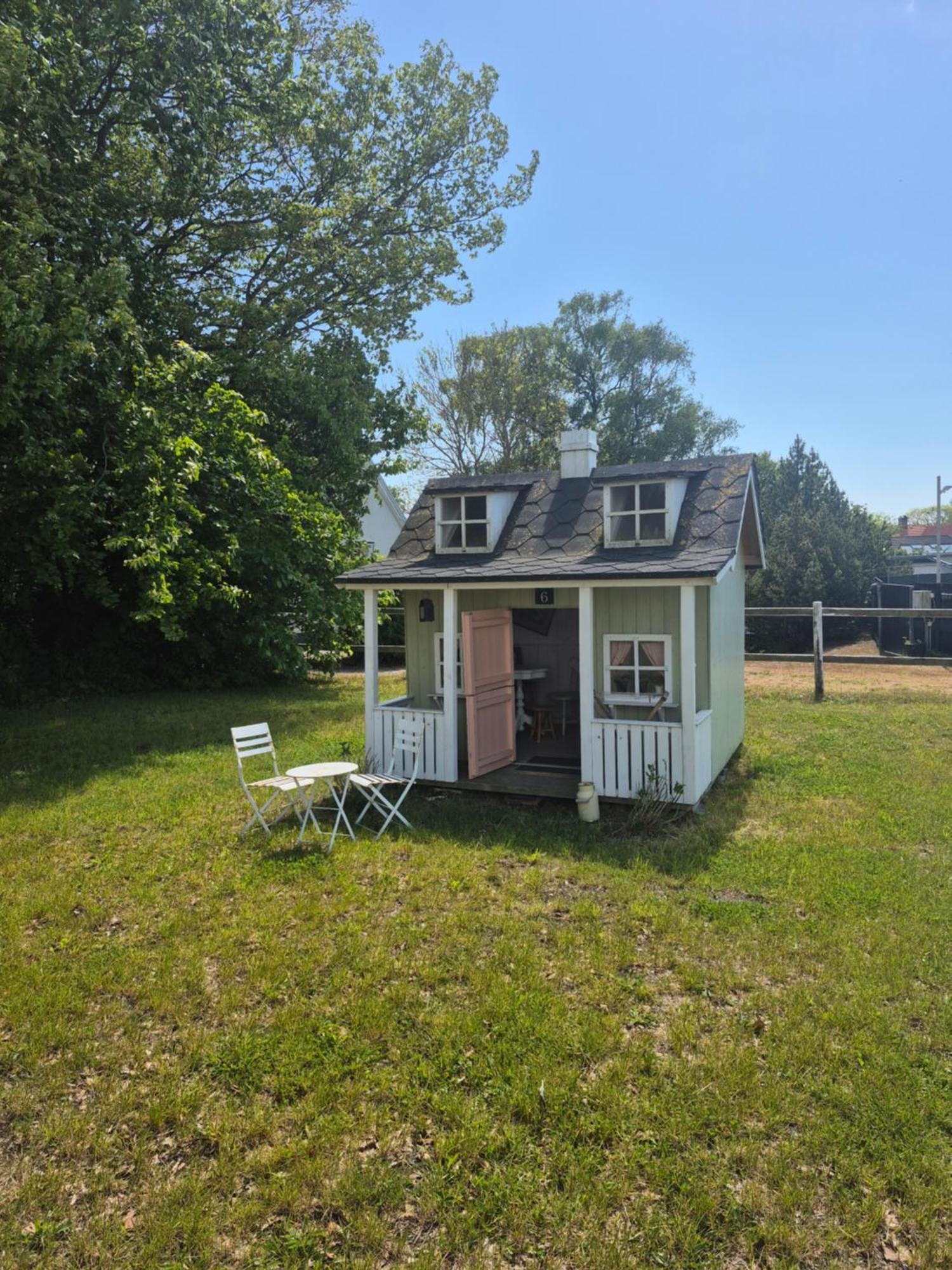 Villa Litet Hus I Mysig By Naera Havet Ystad Esterno foto